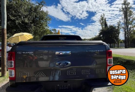 Camionetas - Ford Ranger DC 4X4 LTD AT 3.2L 2023 Diesel  - En Venta