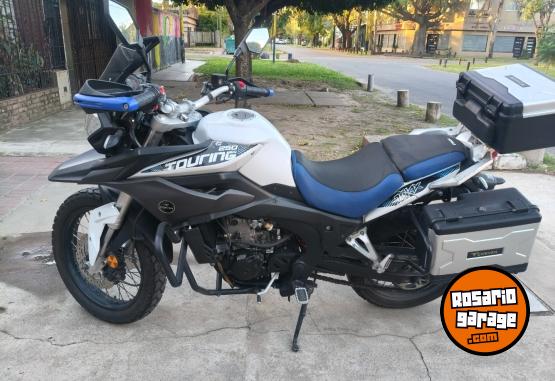 Motos - Corven TURING 250 2020 Nafta 10000Km - En Venta