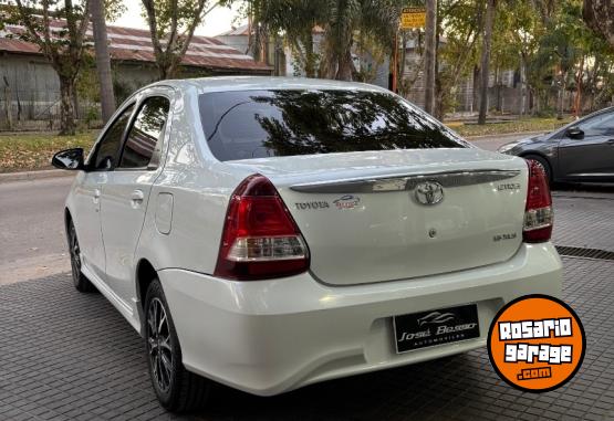 Autos - Toyota ETIOS 2022 Nafta 50000Km - En Venta