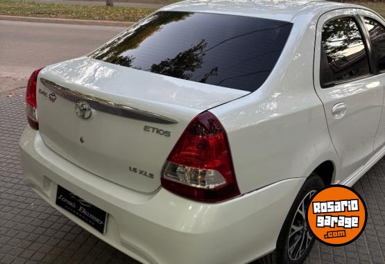 Autos - Toyota ETIOS 2022 Nafta 50000Km - En Venta