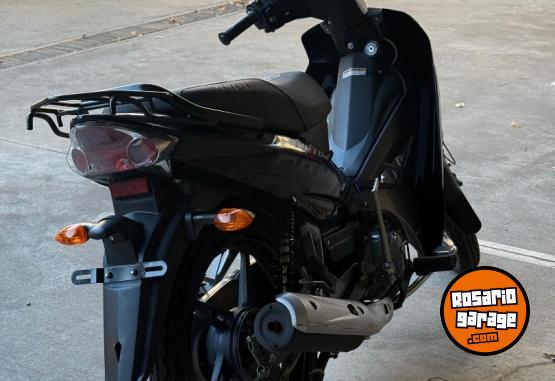 Motos - Yamaha Crypton 2023 Nafta 5000Km - En Venta