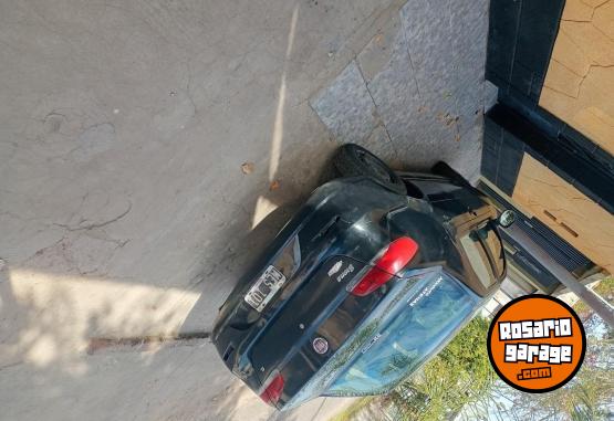 Autos - Fiat SIENA EL 2013 GNC 300000Km - En Venta