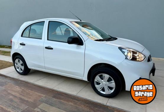 Autos - Nissan March 2017 Nafta 80000Km - En Venta