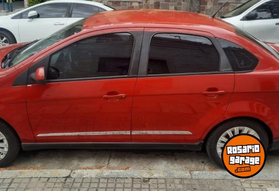Autos - Fiat Grand Siena 1.6 16V 2014 GNC 200000Km - En Venta