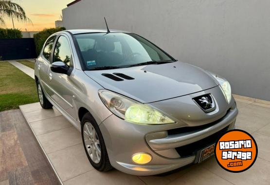 Autos - Peugeot 207 2010 Nafta - En Venta