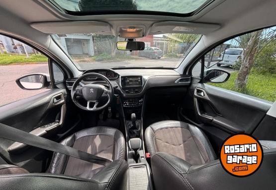 Autos - Peugeot 2008 feline 1.6 aspirado 2016 Nafta 105000Km - En Venta