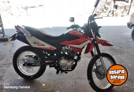Motos - Motomel Skua 150 2024 Nafta 2900Km - En Venta