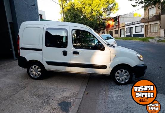 Utilitarios - Renault Kangoo 2010 GNC 176000Km - En Venta