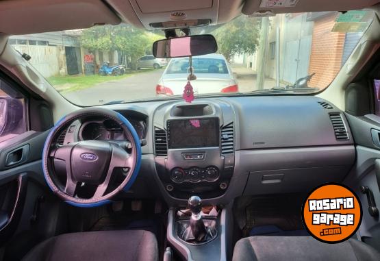Camionetas - Ford Ranger XL 2.2 CABINA DOBL 2017 Diesel 132000Km - En Venta