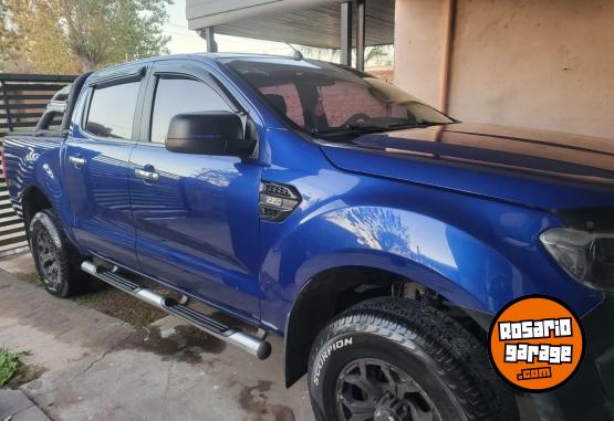 Camionetas - Ford Ranger XL 2.2 CABINA DOBL 2017 Diesel 132000Km - En Venta