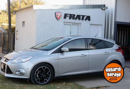 Autos - Ford focus titanium 2014 Nafta 125000Km - En Venta