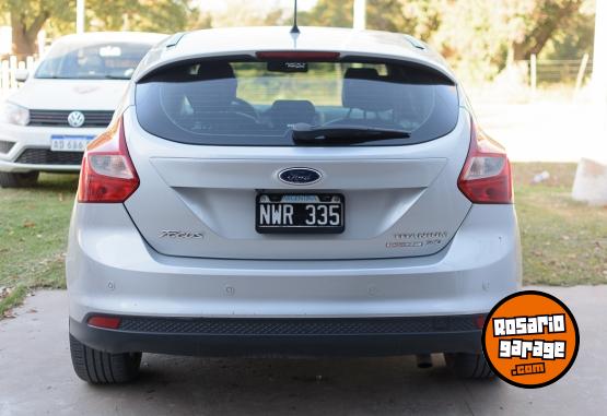 Autos - Ford focus titanium 2014 Nafta 125000Km - En Venta