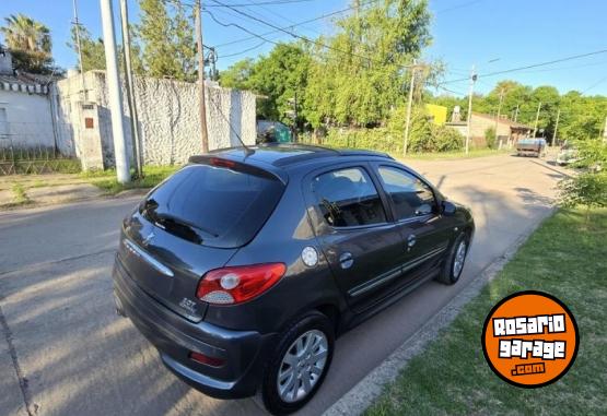 Autos - Peugeot 207 Felline 2013 Nafta 108000Km - En Venta