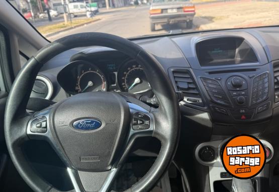 Autos - Ford Fiesta 1,6 L SE PowerShif 2016 Nafta 170200Km - En Venta