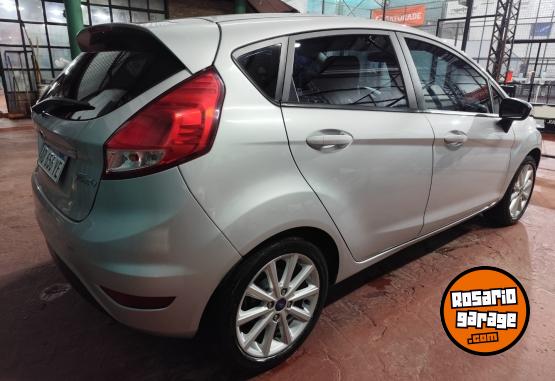 Autos - Ford Fiesta SE 2017 Nafta 95800Km - En Venta