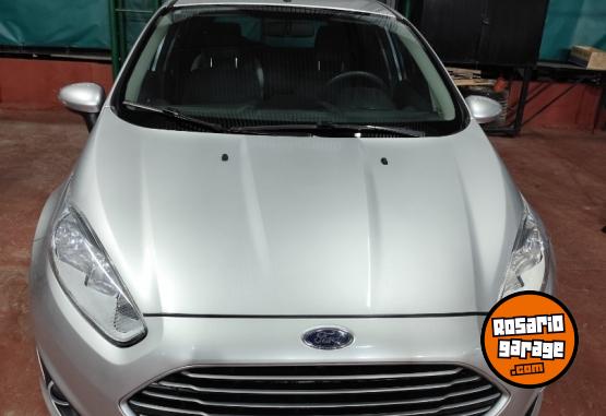 Autos - Ford Fiesta SE 2017 Nafta 95800Km - En Venta