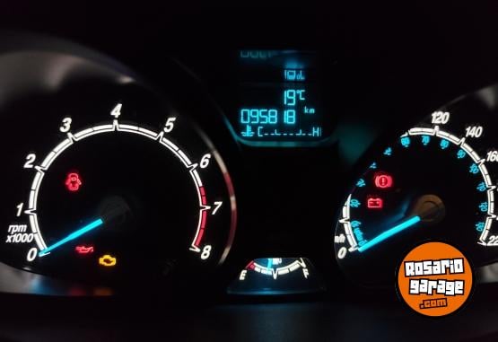 Autos - Ford Fiesta SE 2017 Nafta 95800Km - En Venta