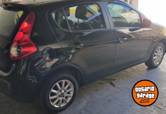 Autos - Fiat Palio Attractive 2013 Nafta 141000Km - En Venta