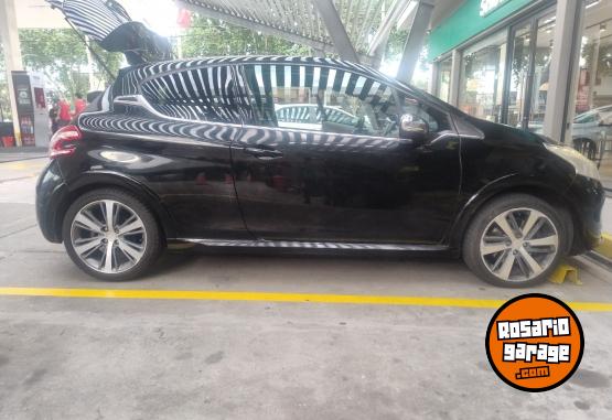 Autos - Peugeot 208 xy 2014 Nafta 127000Km - En Venta