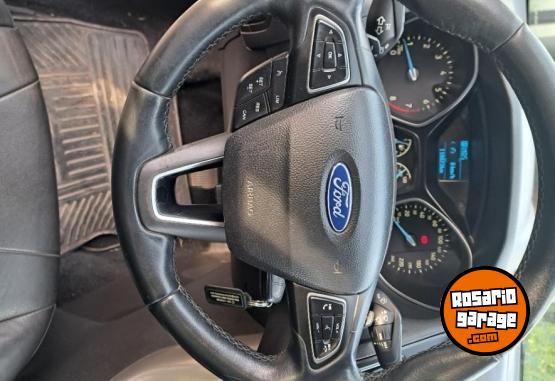 Autos - Ford Focus 3. SE plus. 2015 Nafta 110000Km - En Venta