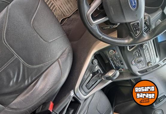 Autos - Ford Focus 3. SE plus. 2015 Nafta 110000Km - En Venta
