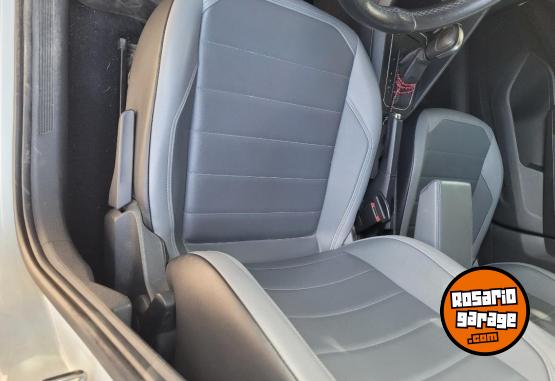 Autos - Volkswagen Nivus highline 2022 Nafta 46000Km - En Venta