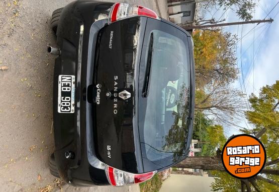 Autos - Renault Sandero Privilege Nav 1.6 2013 Nafta 140000Km - En Venta