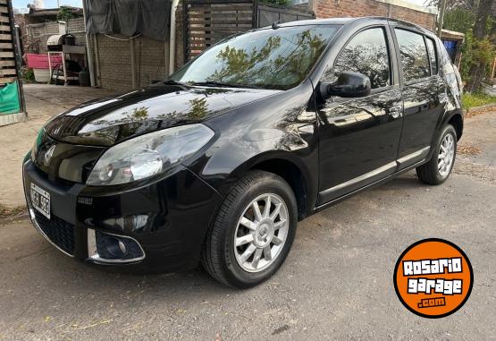Autos - Renault Sandero Privilege Nav 1.6 2013 Nafta 140000Km - En Venta