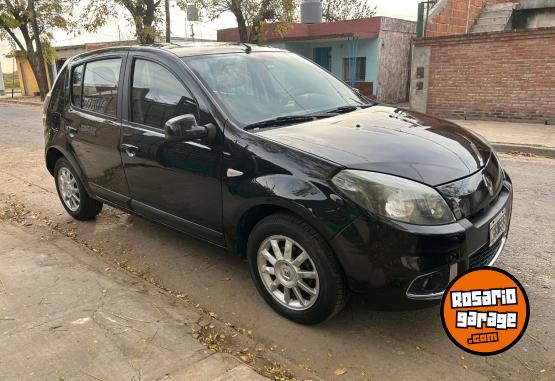 Autos - Renault Sandero Privilege Nav 1.6 2013 Nafta 140000Km - En Venta