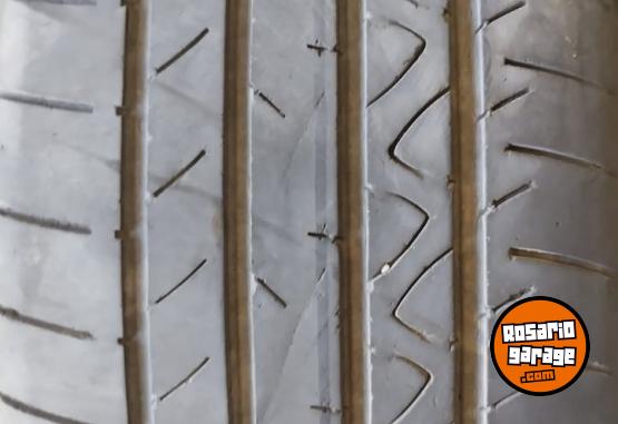 Accesorios para Autos - dos Neum�ticos 195/55/16 en muy buen estado - En Venta