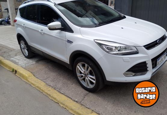 Camionetas - Ford Kuga 2.0 4x4 titanium 2016 Nafta 100000Km - En Venta