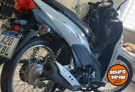 Motos - Honda Wave 2023 Nafta 5900Km - En Venta