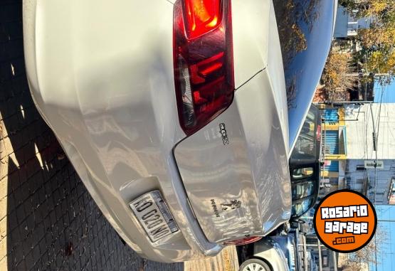 Autos - Peugeot 301 2018 Diesel 102000Km - En Venta