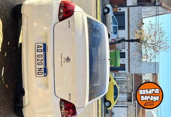 Autos - Peugeot 301 2018 Diesel 102000Km - En Venta