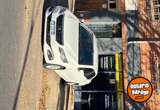 Autos - Peugeot 301 2018 Diesel 102000Km - En Venta