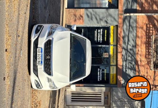 Autos - Peugeot 301 2018 Diesel 102000Km - En Venta