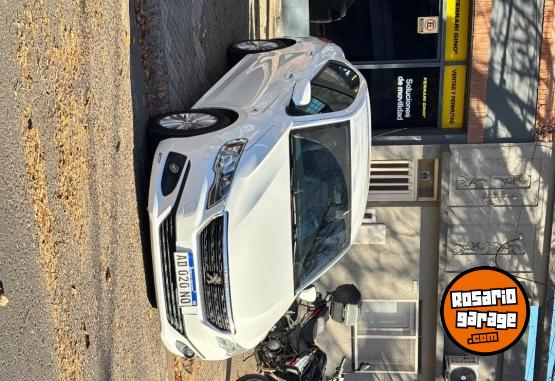 Autos - Peugeot 301 2018 Diesel 102000Km - En Venta