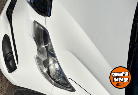 Autos - Peugeot 301 2018 Diesel 102000Km - En Venta