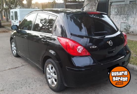 Autos - Nissan Tidda 2011 Nafta 140000Km - En Venta