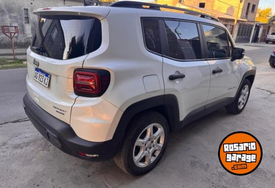 Camionetas - Jeep Renegade sport 2024 Nafta 65000Km - En Venta