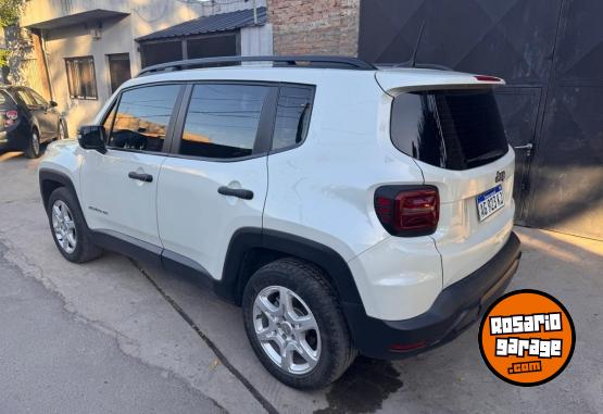 Camionetas - Jeep Renegade sport 2024 Nafta 65000Km - En Venta