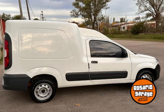 Utilitarios - Fiat Fiorino 2017 GNC 120000Km - En Venta