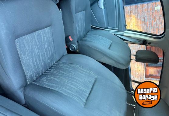 Autos - Renault Sandero 2013 Nafta 67000Km - En Venta