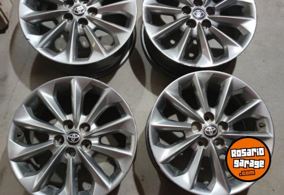 Accesorios para Autos - Llantas 16 Toyota Corolla Originales muy buenas. $550.000 las 4. NO BAJO PRECIO - En Venta