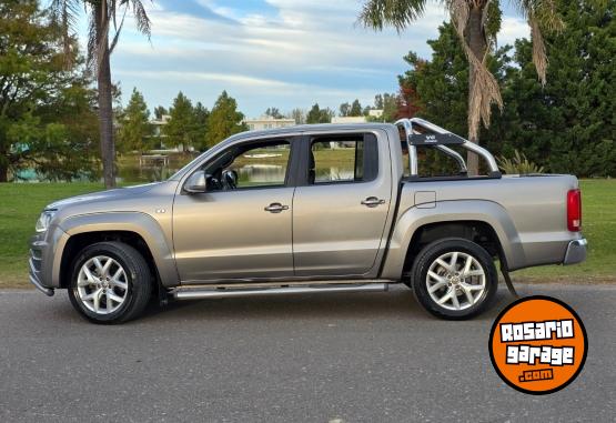 Camionetas - Volkswagen Amarok v6 highline 2020 Diesel 170000Km - En Venta