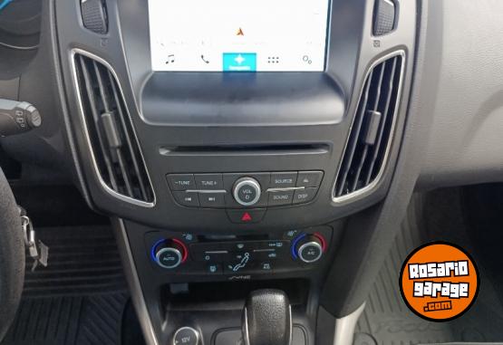 Autos - Ford Focus se plus 2016 Nafta 107000Km - En Venta
