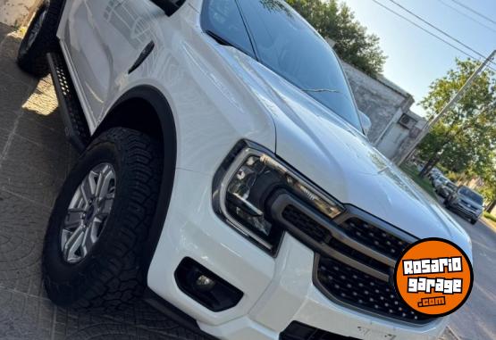 Camionetas - Ford Ranger v6 4x4 xls 2023 Diesel 32000Km - En Venta