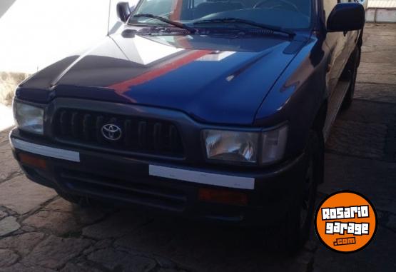 Camionetas - Toyota Hilux 2003 Diesel 187000Km - En Venta