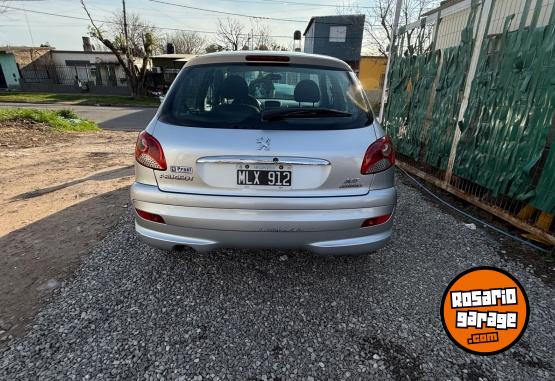 Autos - Peugeot 207 2013 Nafta 99000Km - En Venta