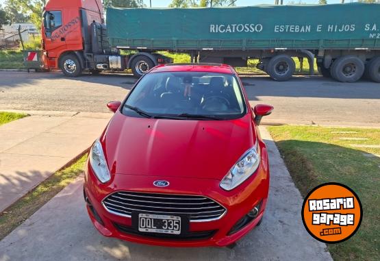 Autos - Ford Fiesta Titanium 2015 Nafta 110000Km - En Venta